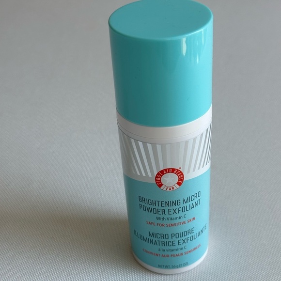 NWT First Aid Beauty Brightening Micro Powder Exfoliant - Picture 2 of 3